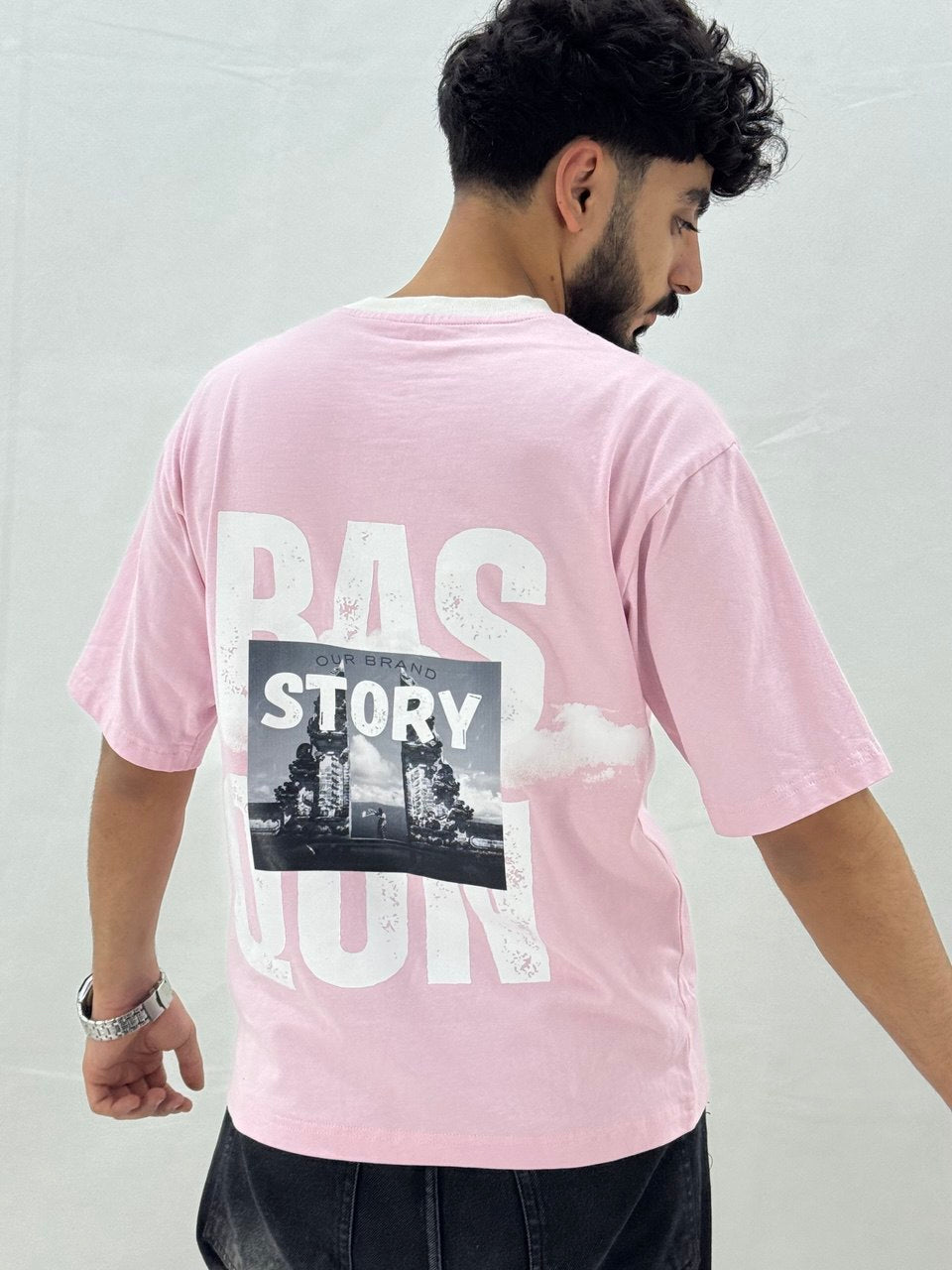 T-SHIRT (STORY)